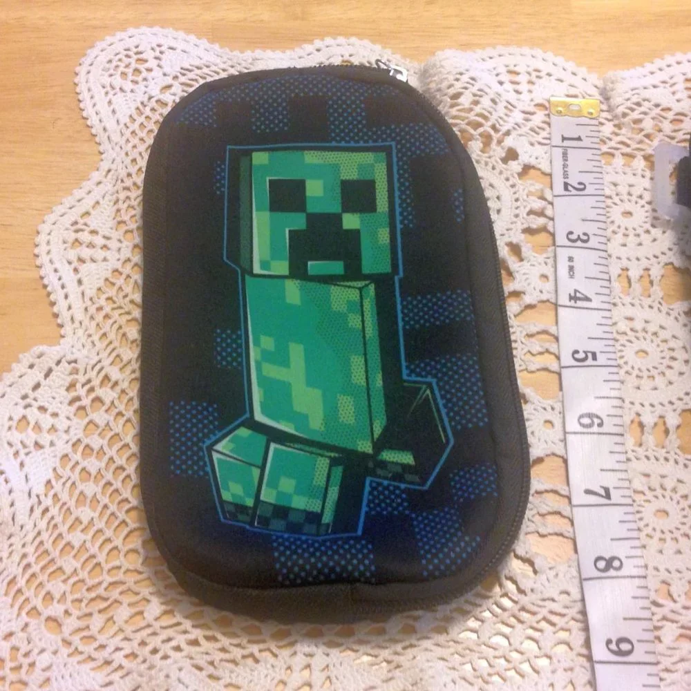 Minecraft insulated lunch bag and pencil case